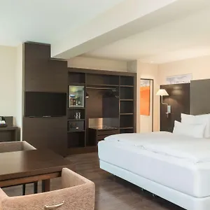 https://nh-dusseldorf-konigsallee.dusseldorf-hotel.net